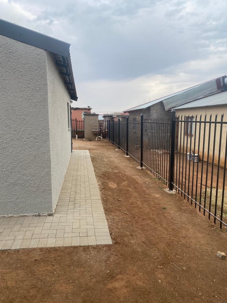 2 Bedroom Property for Sale in Heidedal Free State